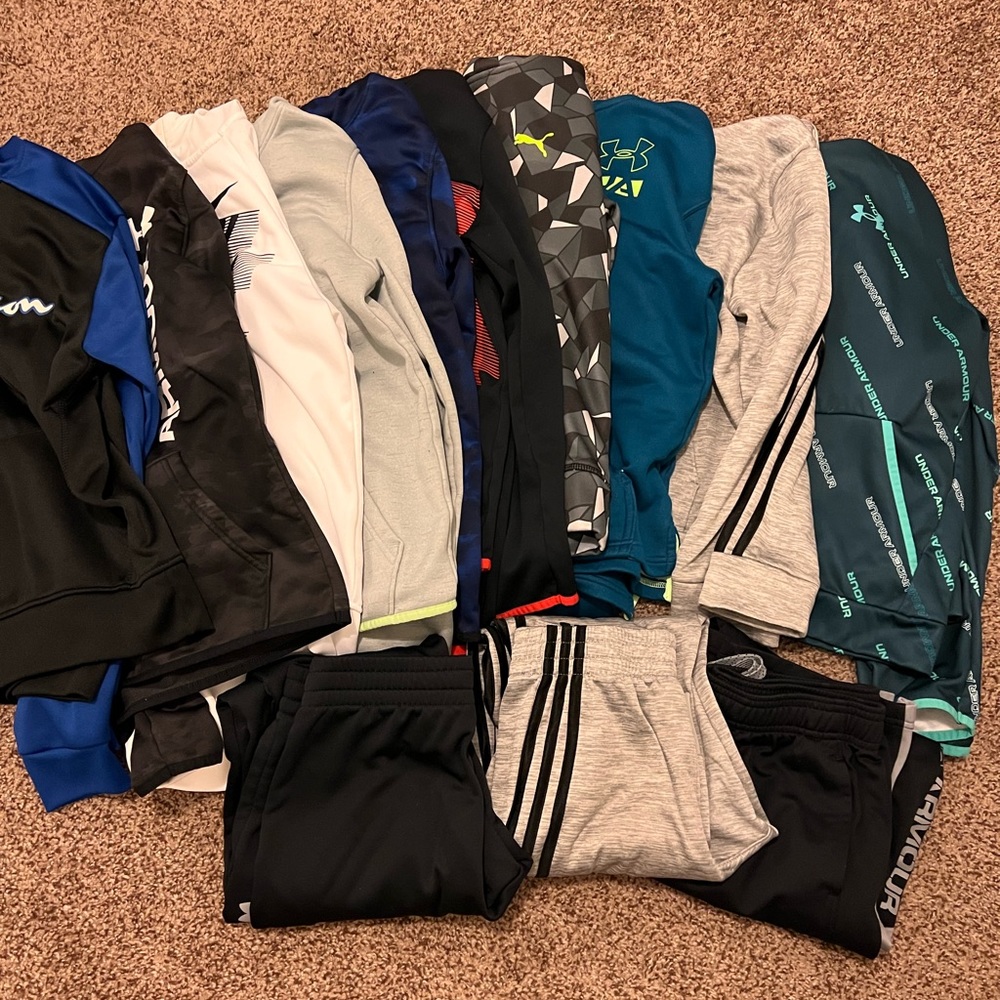 Size YM/L or 10-12 lot - 10 sweatshirts and 3 pairs of sweatpants